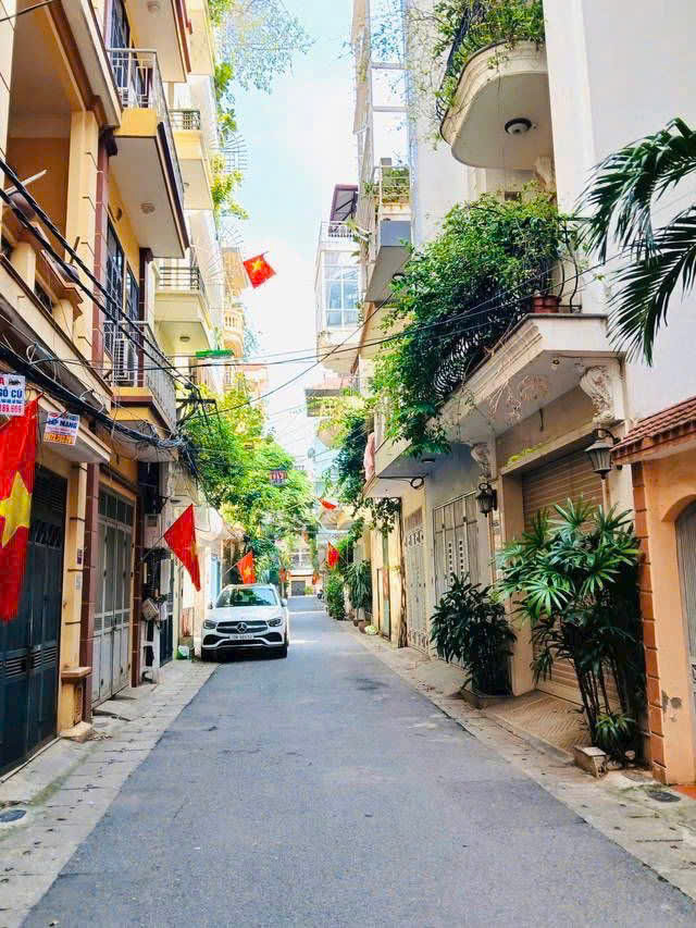 NHÀ PHỐ MINH KHAI 35m2 - 6,86 TỶ LÔ GÓC 3 THOÁNG NGÕ RỘNG NỘI THẤT ĐẸP - Ảnh 3